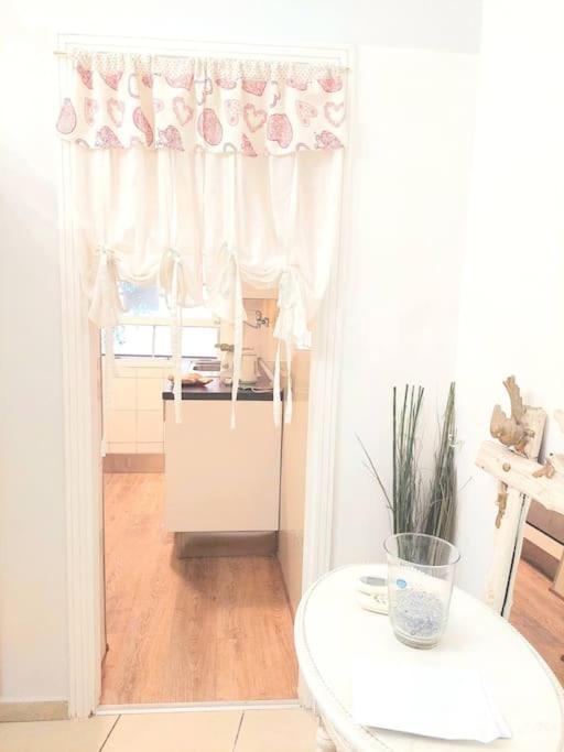 Al Ghetto Da Sarah Apartment Rome Bagian luar foto