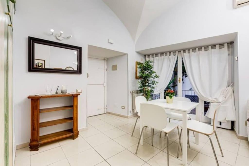 Al Ghetto Da Sarah Apartment Rome Bagian luar foto